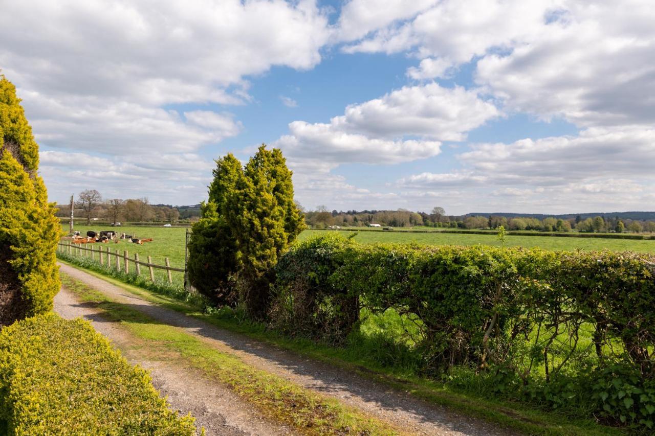 Tixall Manor Farm 스태퍼드 외부 사진